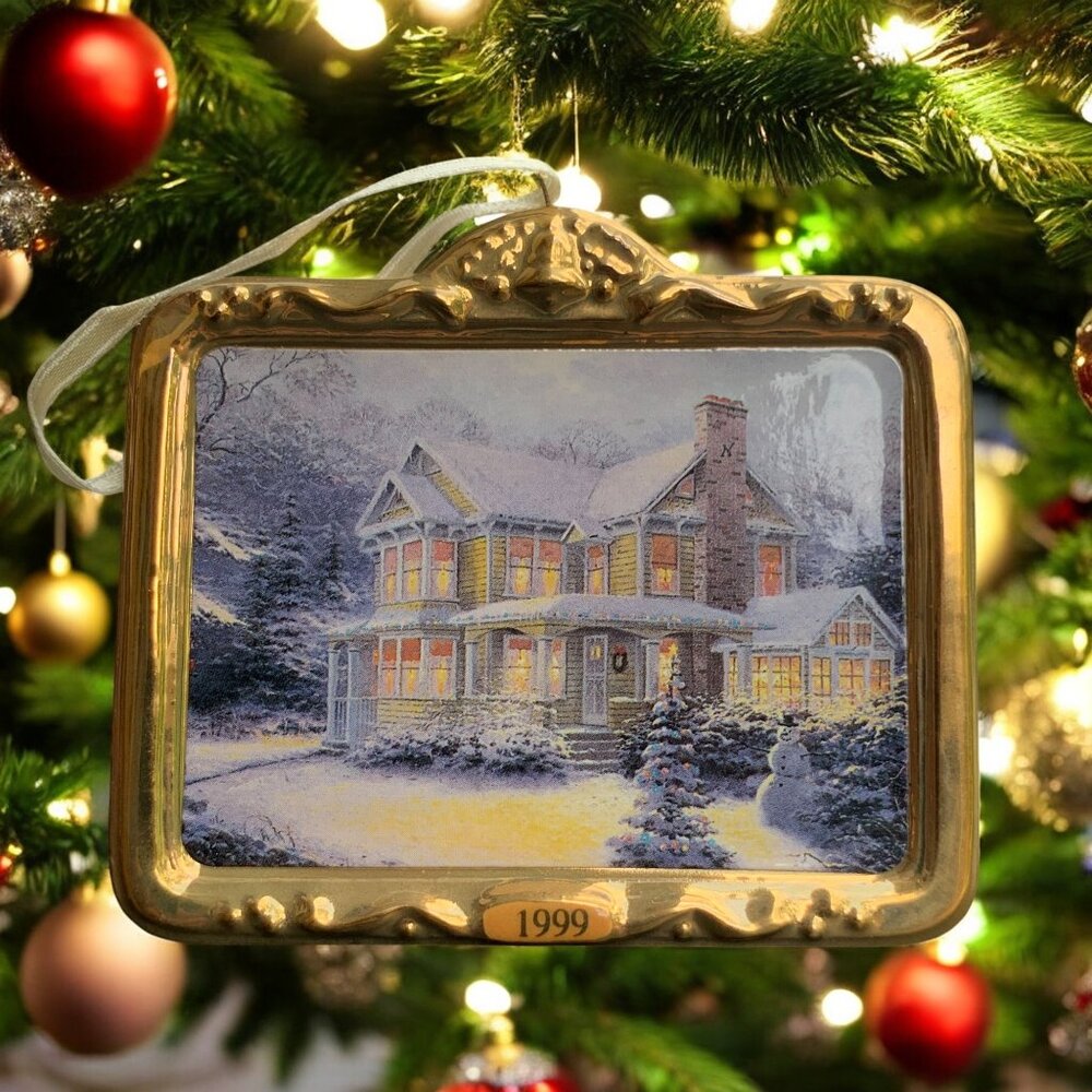 Victorian Christmas III Hallmark Keepsake Christmas Tree Ornament - 1999